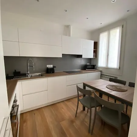 Ca' Yvonne A Apartment